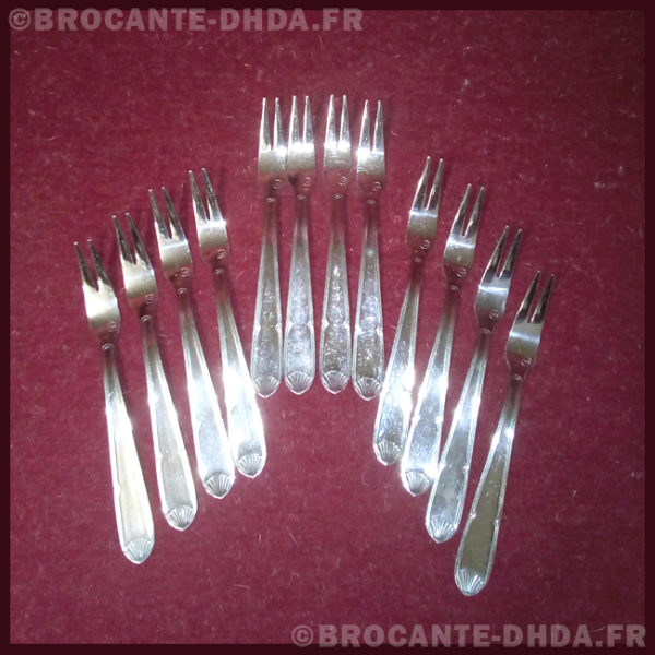 Lot D'ustensiles En Inox : Cuillères à Glace, Fourchettes à Gâteau, Couverts à Crustacés